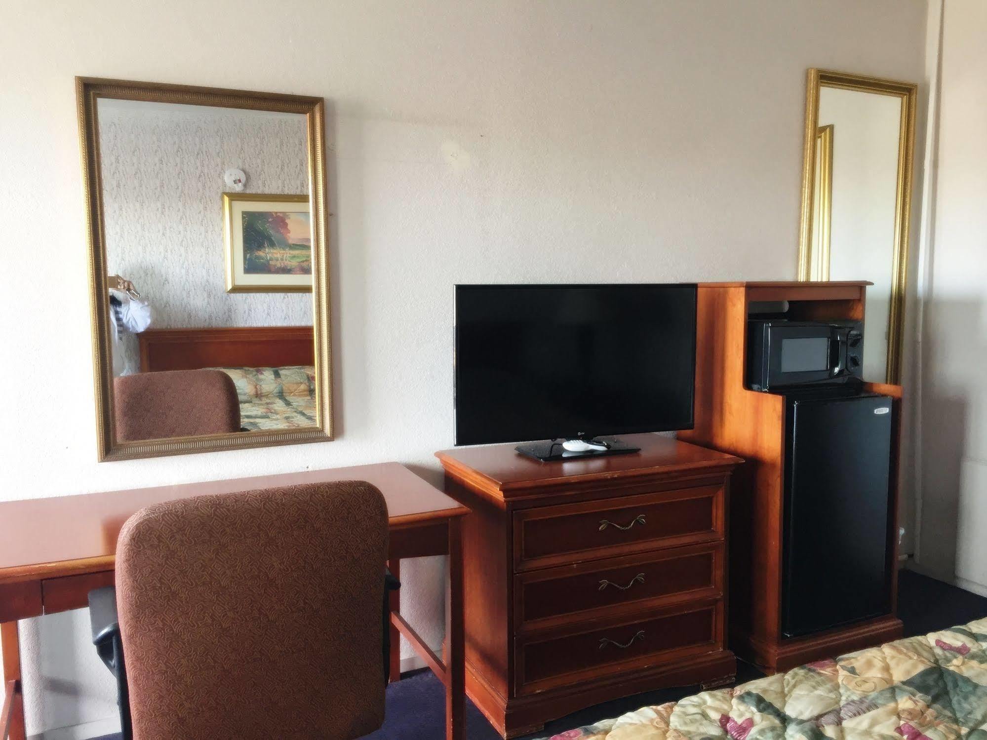 Devonshire Inn Motel Rosamond Εξωτερικό φωτογραφία